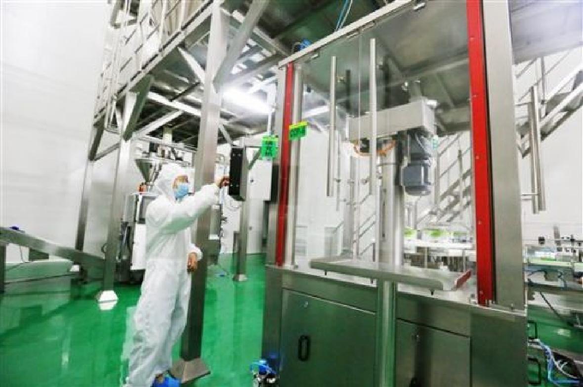 比配方注册更严的监督 立博开启工厂全透明直播